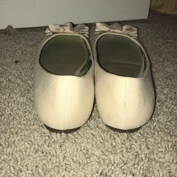 Flats - Picture 3 of 3